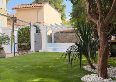 Aménagement extérieur jardin Marseille 12e – pierre de parement