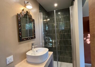 Rénovation dépendance Marseille – salle de bain moderne